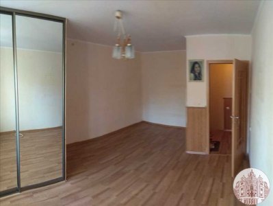 Продам квартиру в новом кирпичном доме на Фурманова!